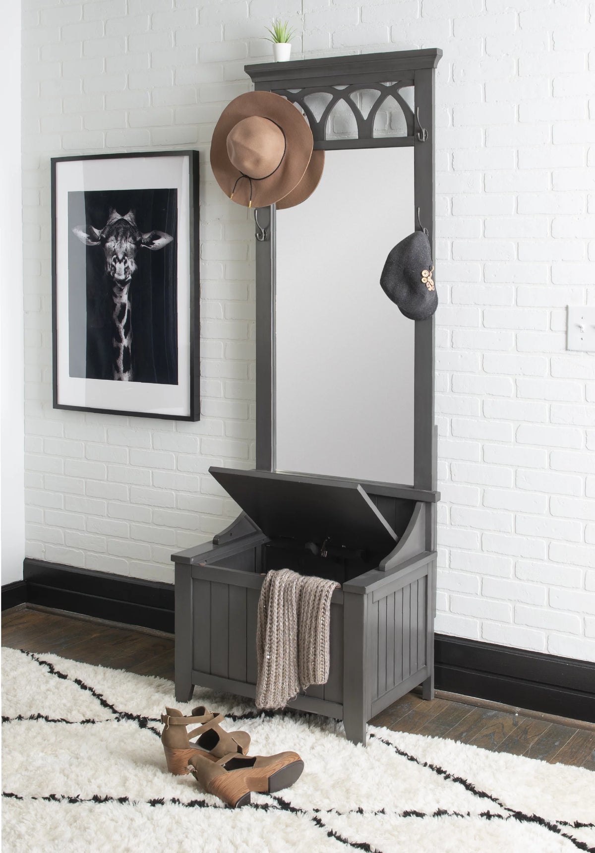 Gray Hall Tree with Storage Bench and Mirror W782829