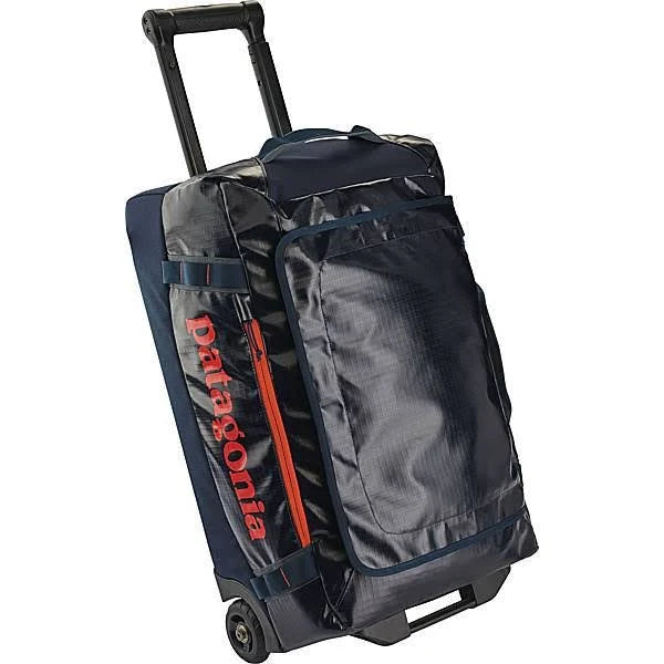 Black 40 Liters Wheeled Duffel M7890