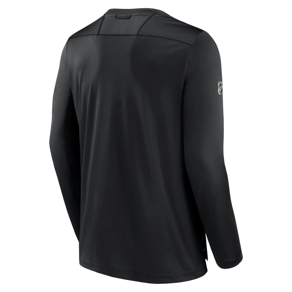 Men's Black Long Sleeve T-Shirt Q499758