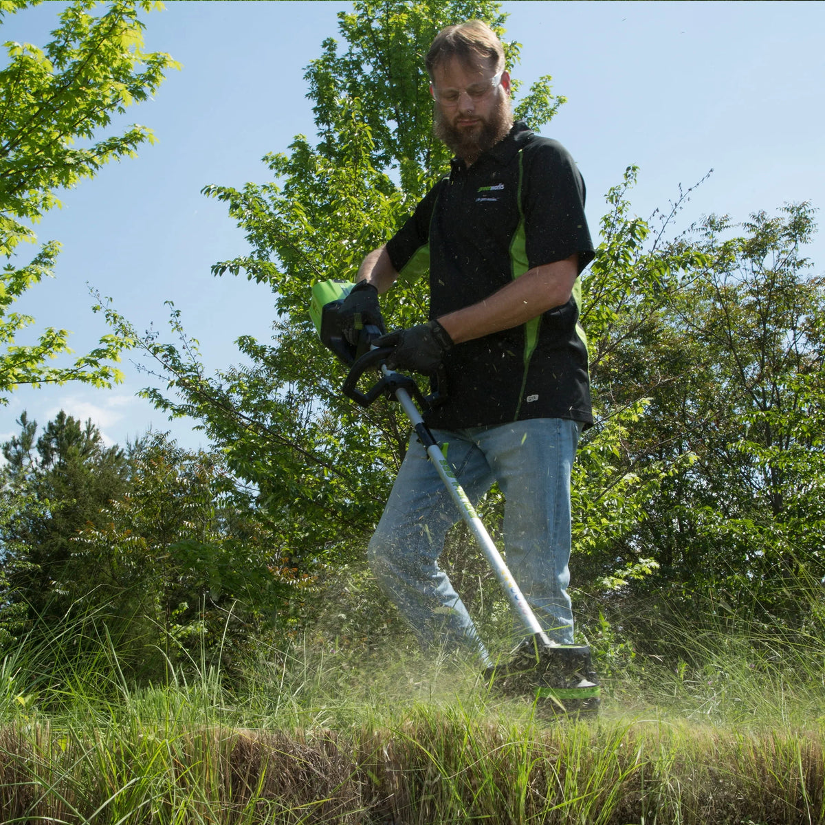 80V 16 Cordless String Trimmer with Battery & Charger L705389