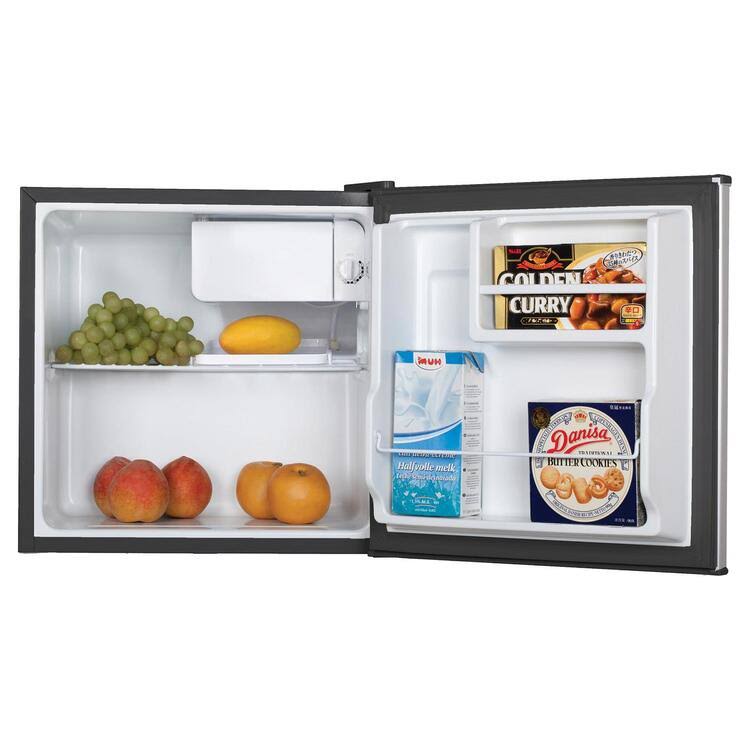 Compact Refrigerator D385