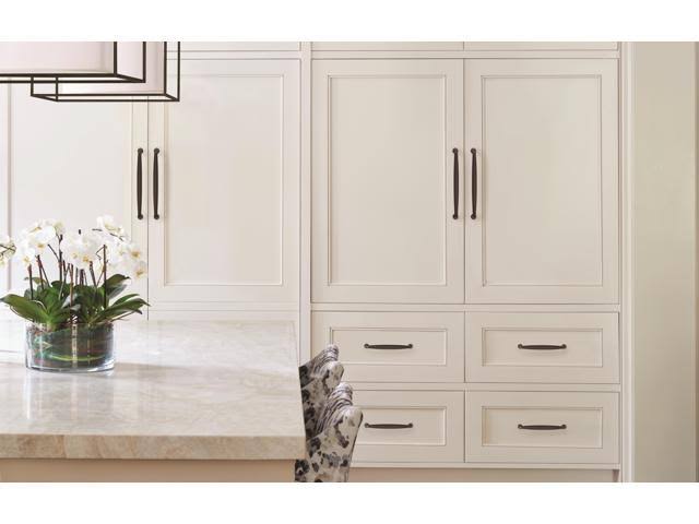 Oil-Rubbed Bronze Appliance Pull E214