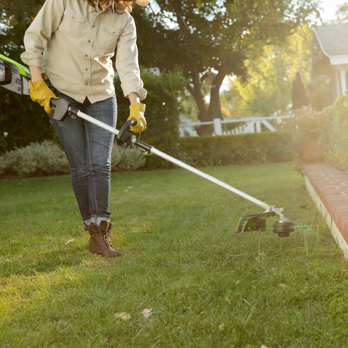 80V 16 Cordless String Trimmer with Battery & Charger L705389
