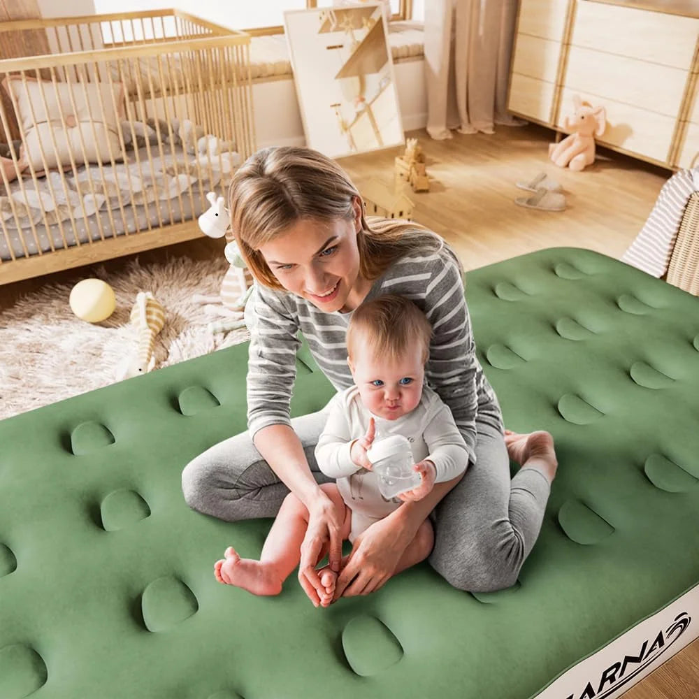 Twin Size Air Mattress with Built-in Pump Z850