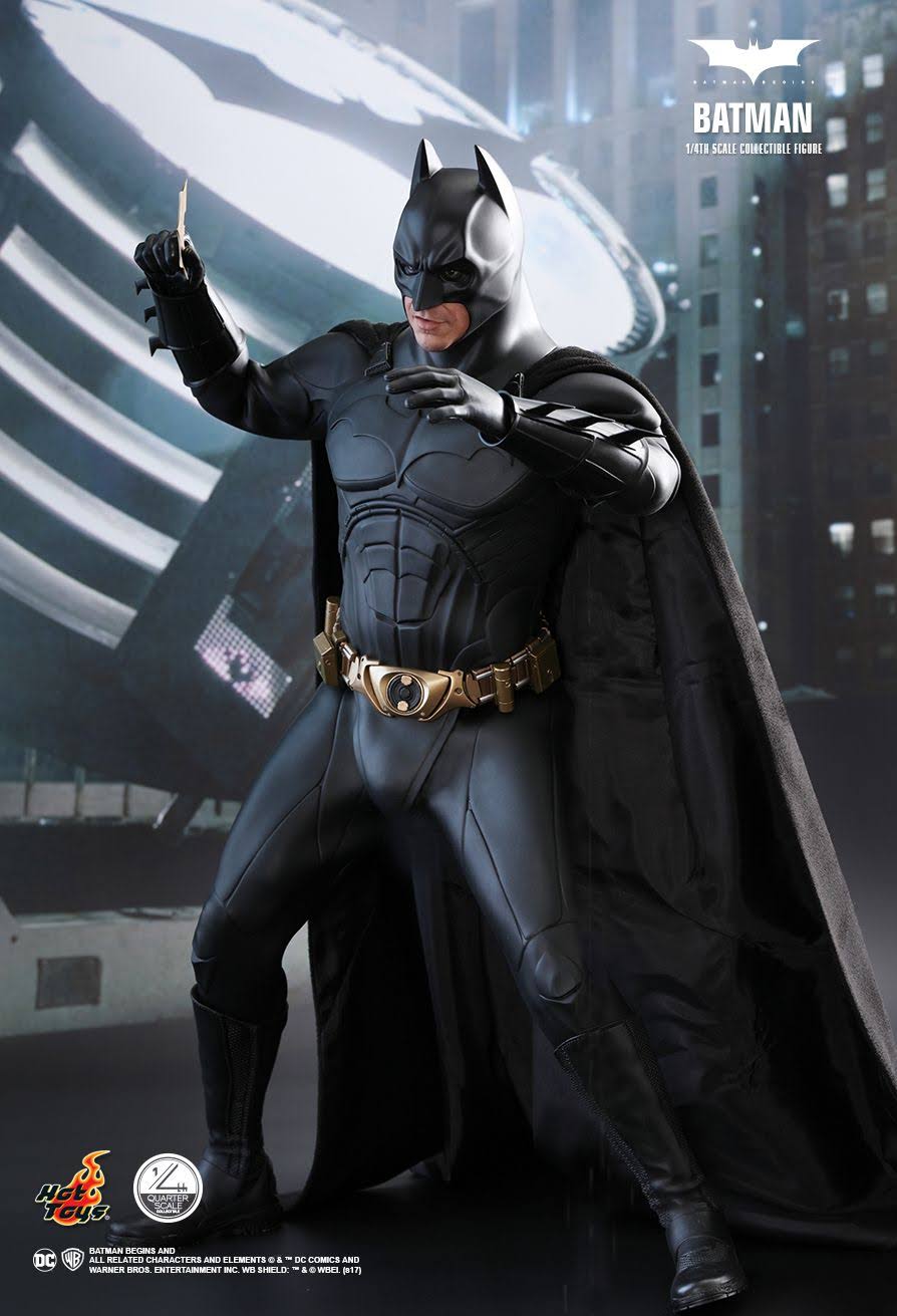Batman 1/4 Scale Action Figure E91082