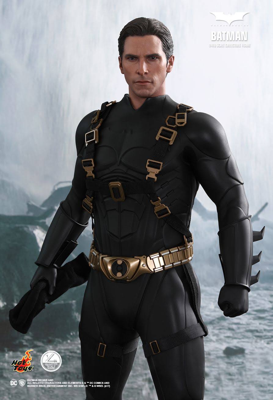 Batman 1/4 Scale Action Figure E91082