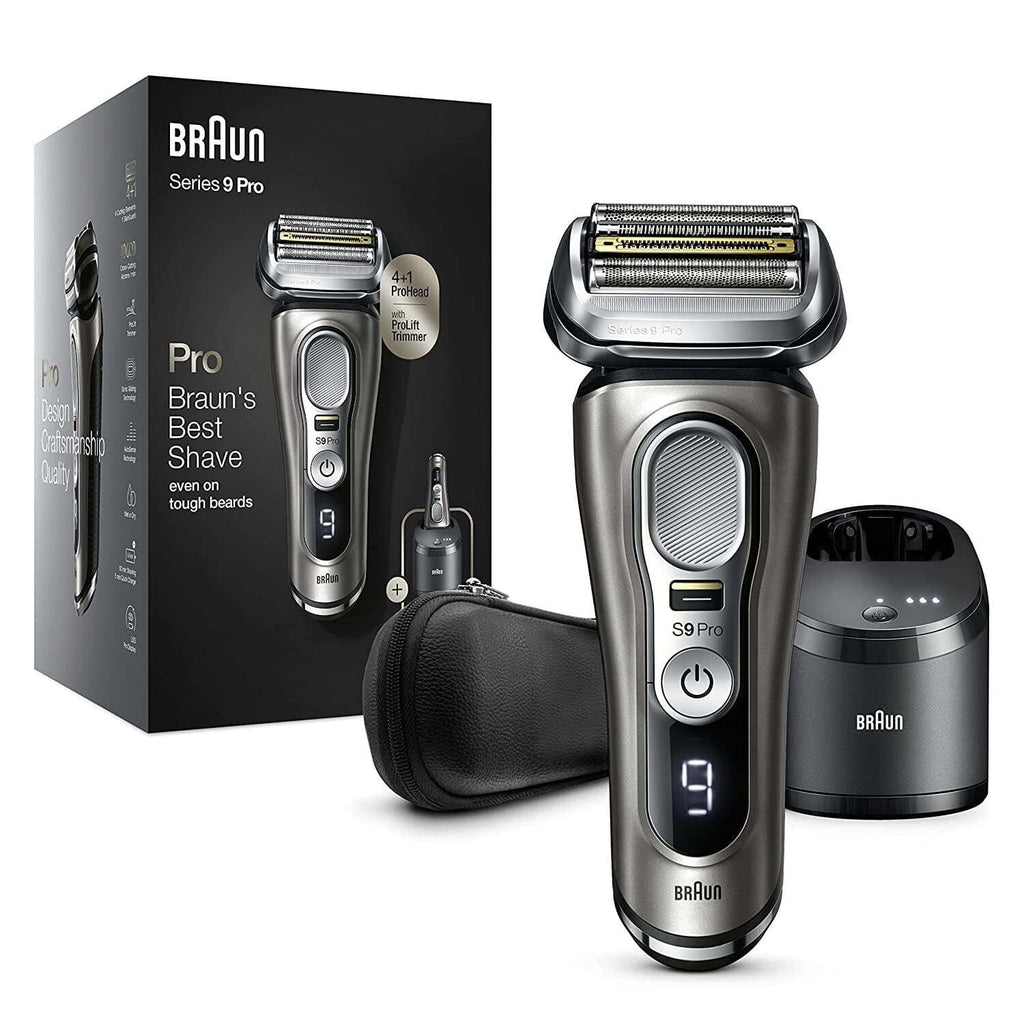 Rechargeable Wet Dry Electric Shaver with Clean Station L703605